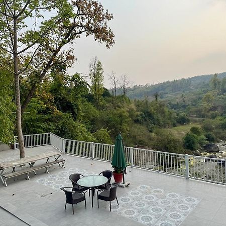 Saraiville- Luxury Riverside Cottages Dehradun Esterno foto