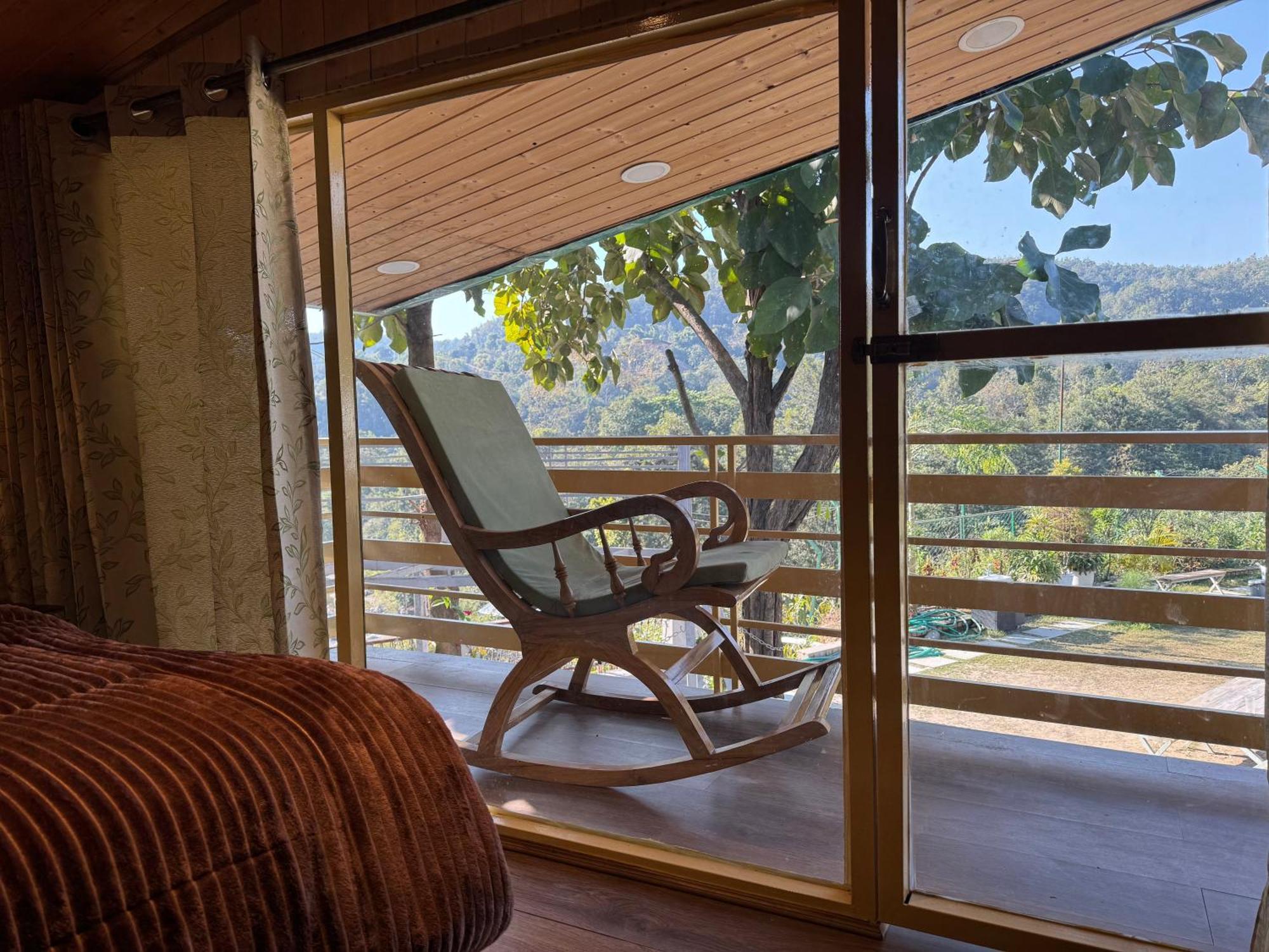 Saraiville- Luxury Riverside Cottages Dehradun Esterno foto