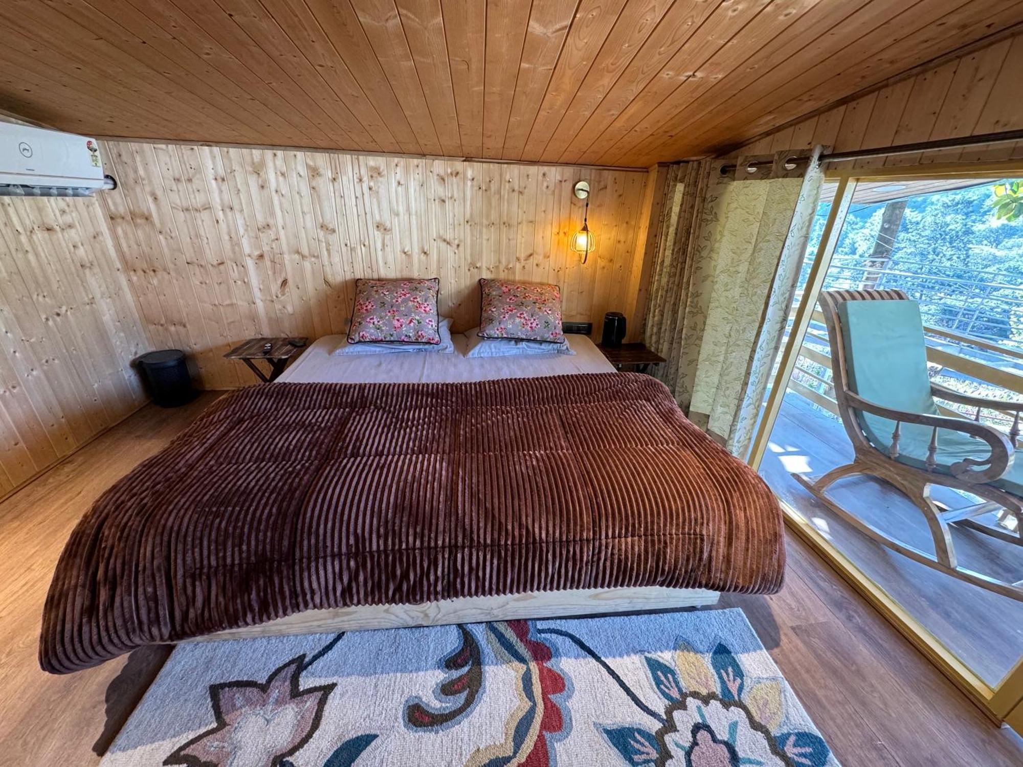Saraiville- Luxury Riverside Cottages Dehradun Esterno foto