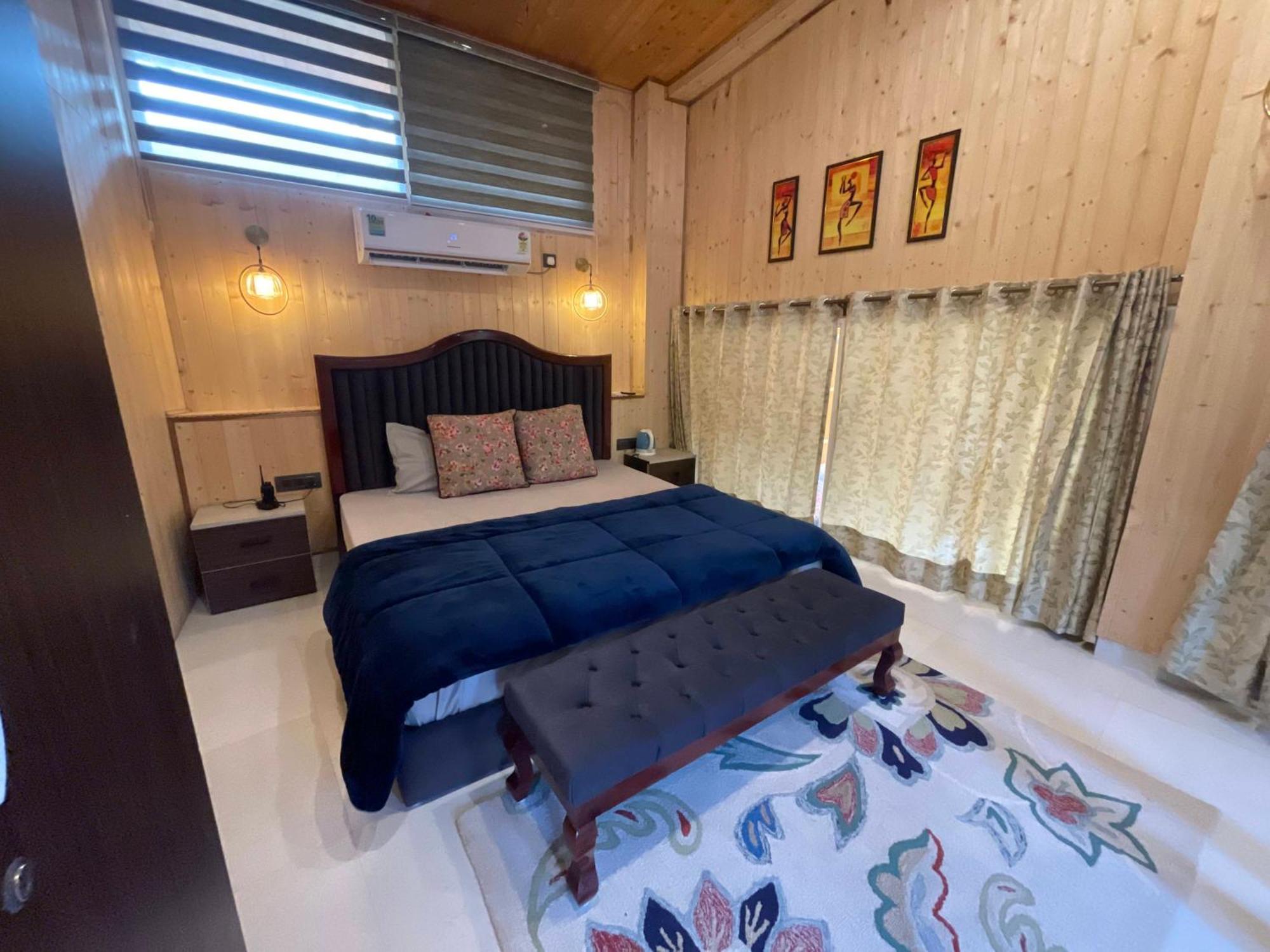 Saraiville- Luxury Riverside Cottages Dehradun Esterno foto