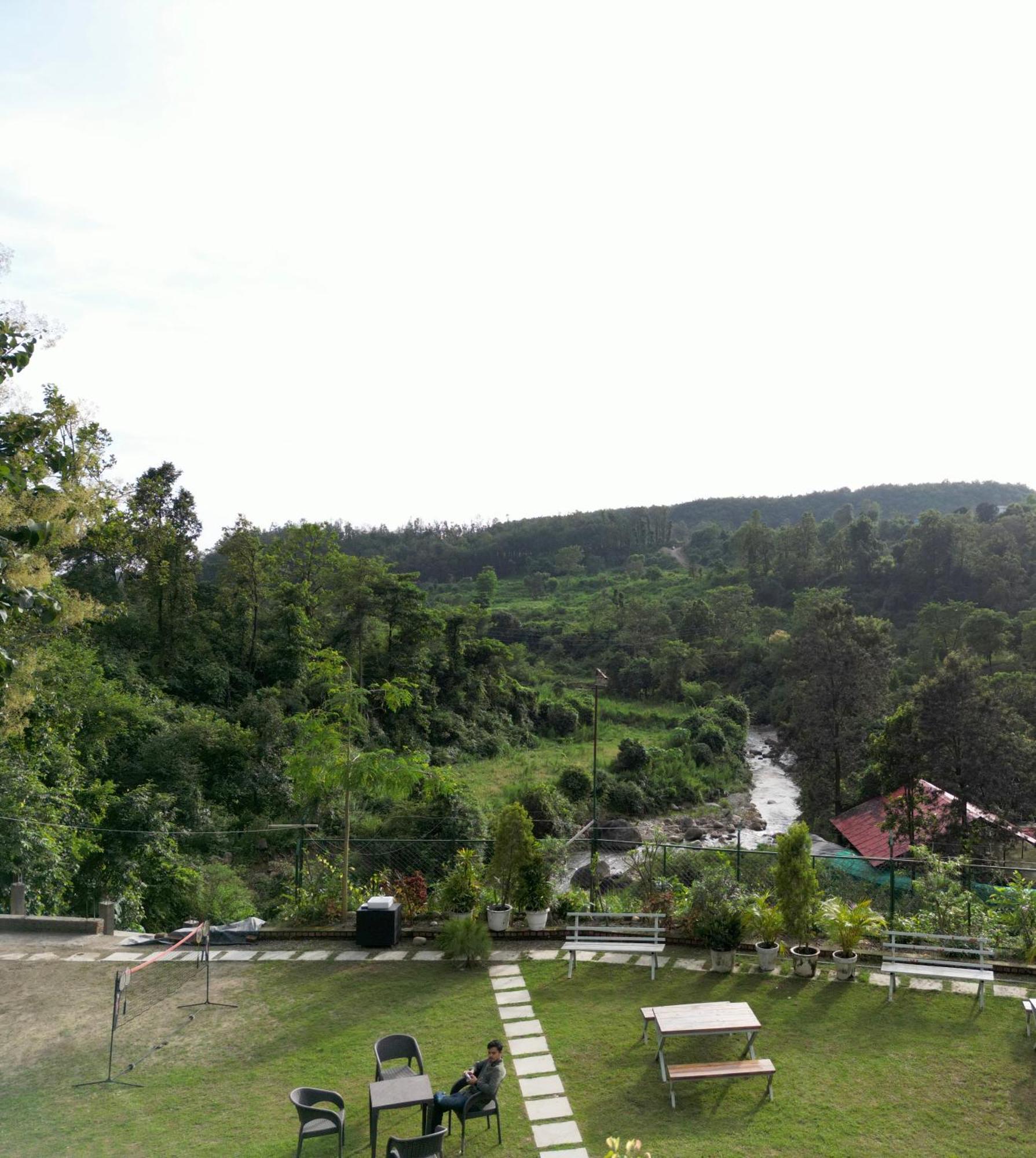 Saraiville- Luxury Riverside Cottages Dehradun Esterno foto